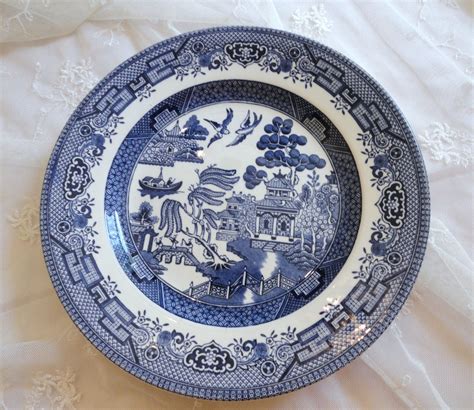 churchill china willow pattern